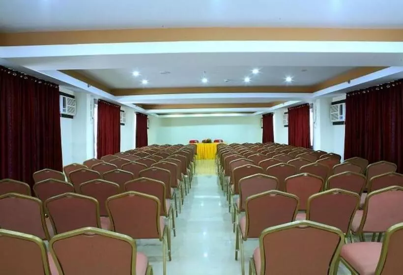 Hotelli Haveli Backwater Resort