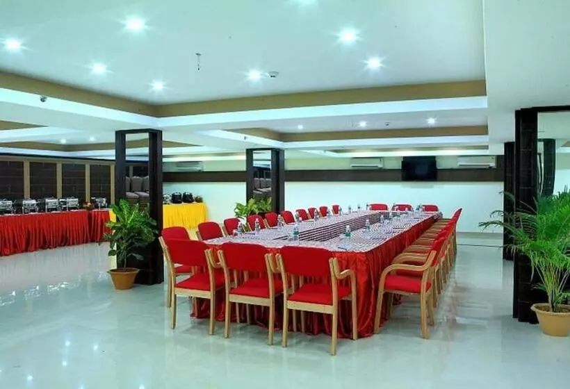 Hotelli Haveli Backwater Resort