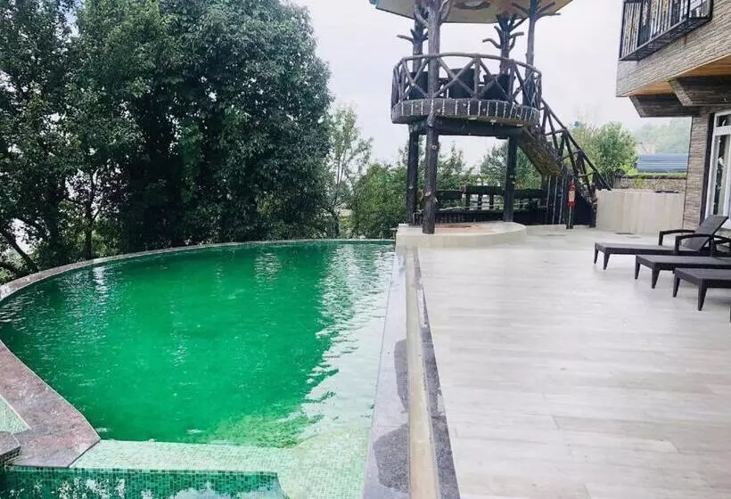 Hotelli Katson Castle Dharamshala