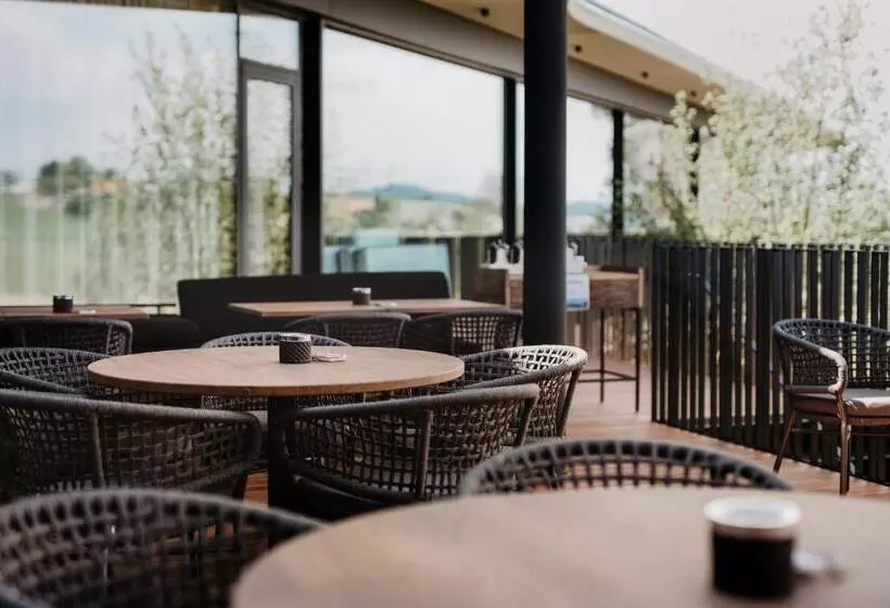 ホテル Loxone Campus