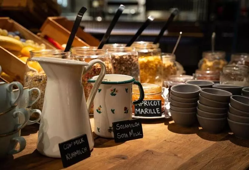 ホテル Loxone Campus