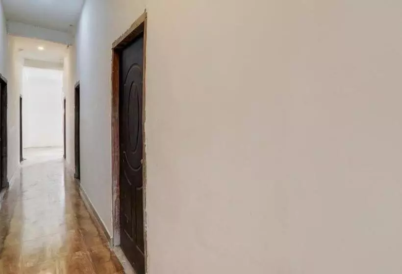 ホテル Oyo Desi Chulha Restaurant