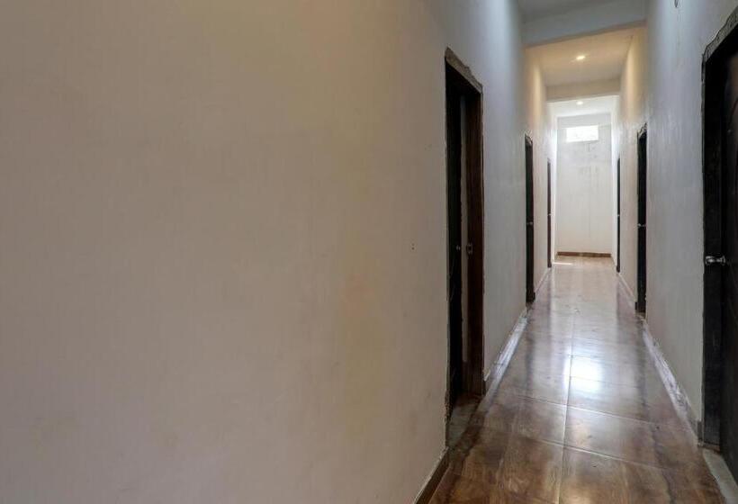 酒店 Oyo Desi Chulha Restaurant