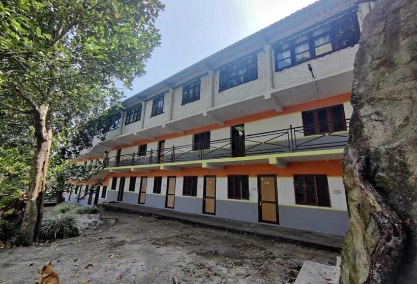 Hotel Oyo Flagship Parambikumlam Resorts And Farmstay