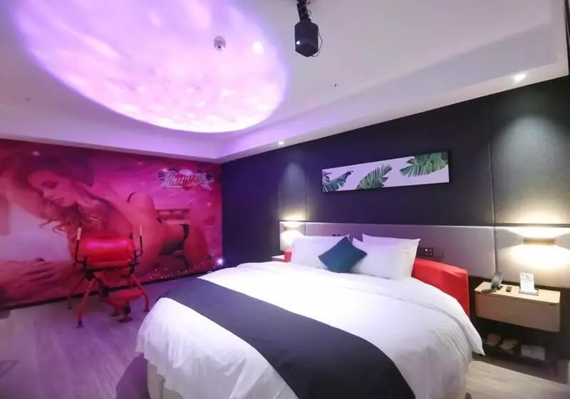 ホテル Thank Inn Plus Chongqing Pengshui Yujing Jiangshan