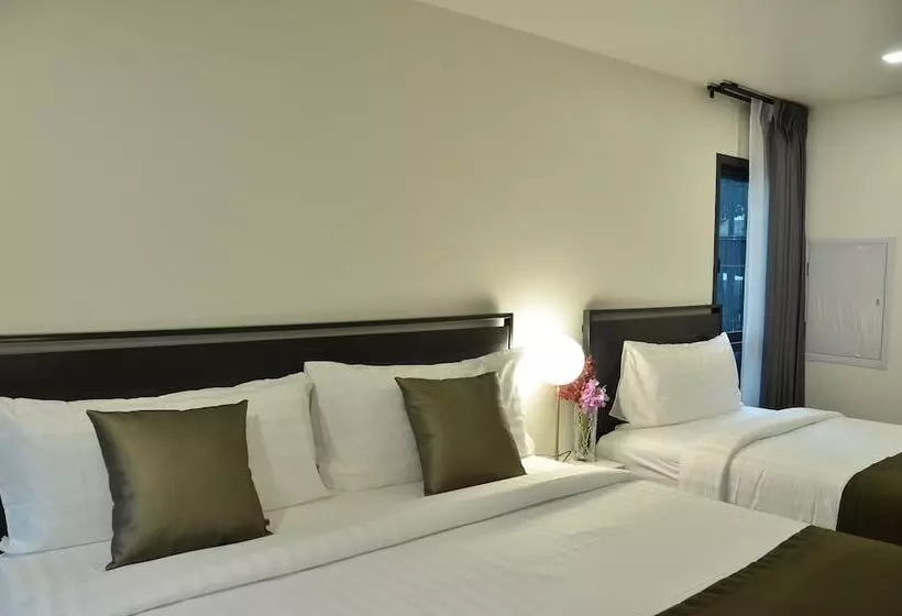 Norn Riverside Bangkok Hotel   นอนริมน้ำ