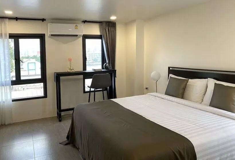 Norn Riverside Bangkok Hotel   นอนริมน้ำ