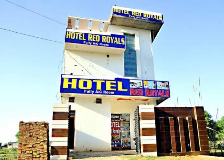 Hotell O Red Royals