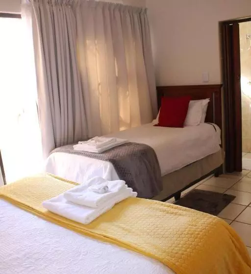 ペンション Accommodation At Potch Guesthouse