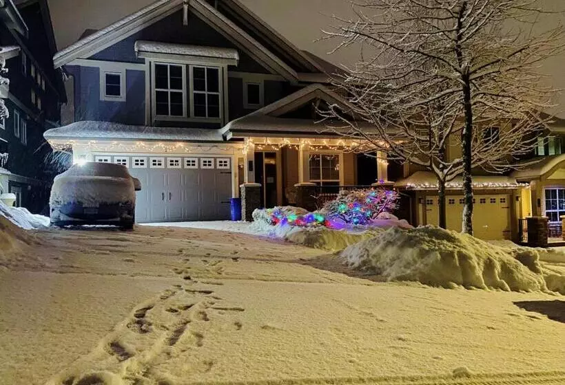 Majatalo Derbyshire House