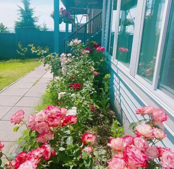 Majatalo Derbyshire House