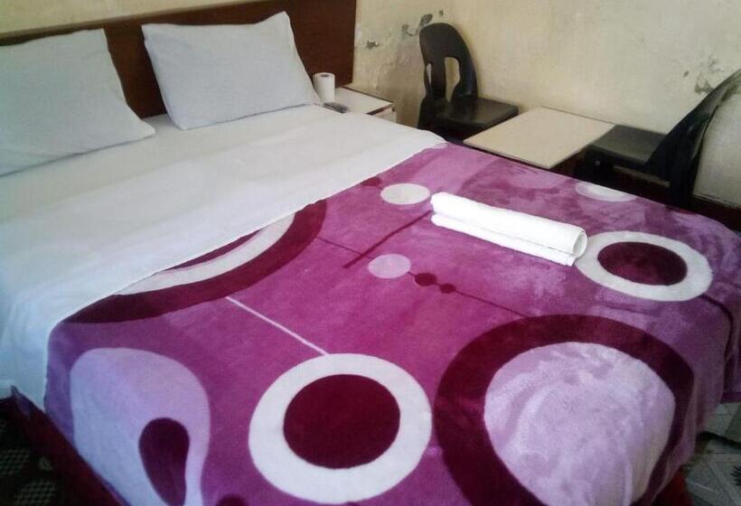 פנסיון Good Time Yafe Guest House