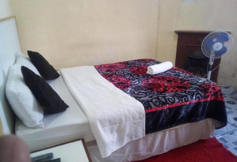 פנסיון Good Time Yafe Guest House