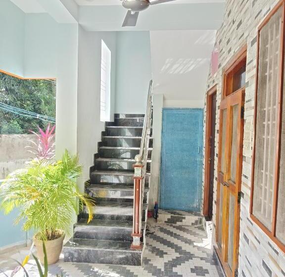 Pension (Hôtel basse catégorie) Liya Guest House