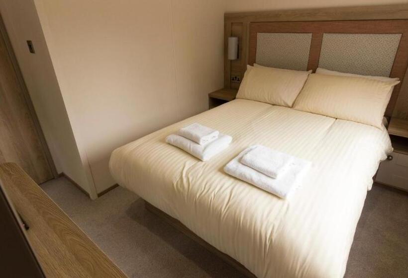 Курорт Hunters Quay Holiday Village