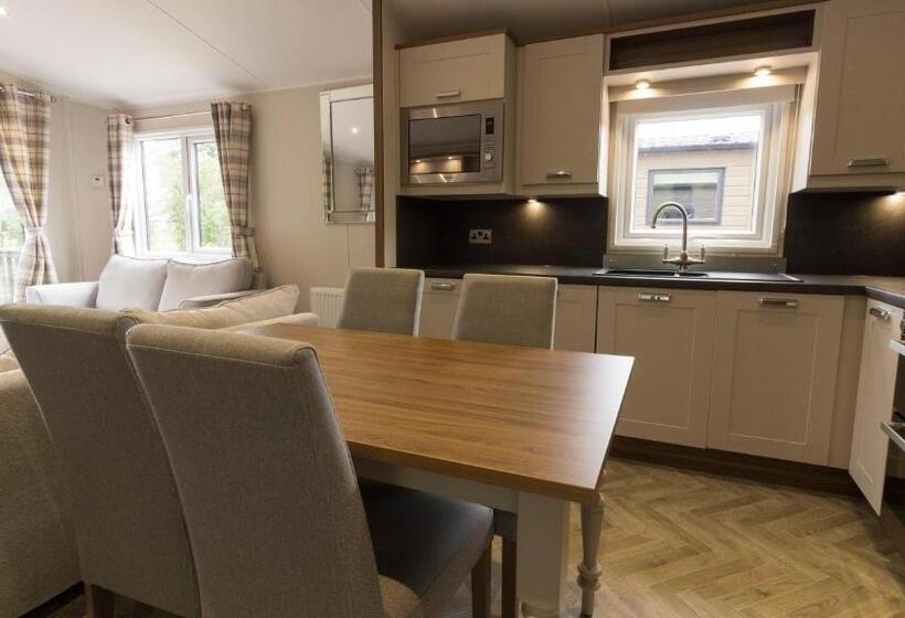 Курорт Hunters Quay Holiday Village