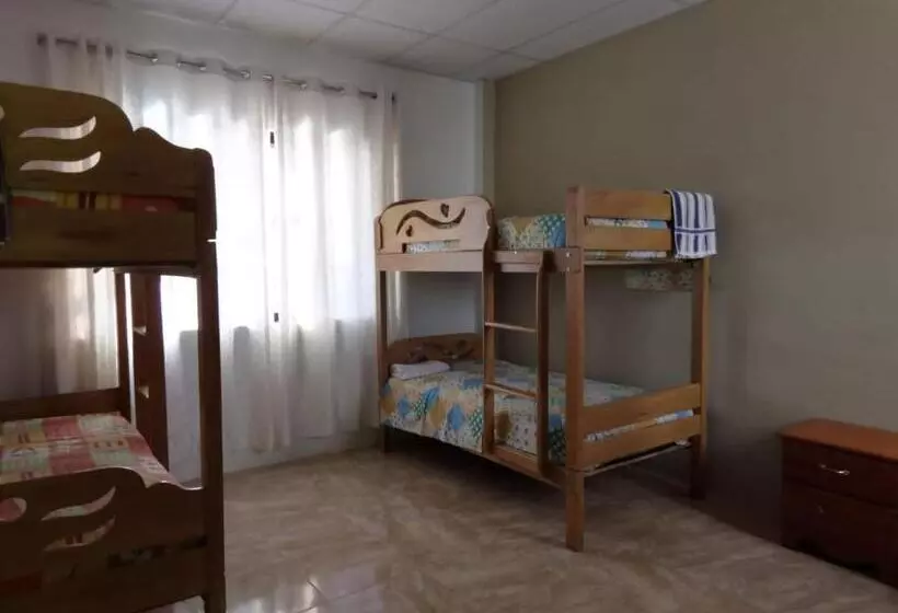 ベッドアンドブレックファースト Casa Pinto   Hostel Habitación Compartida