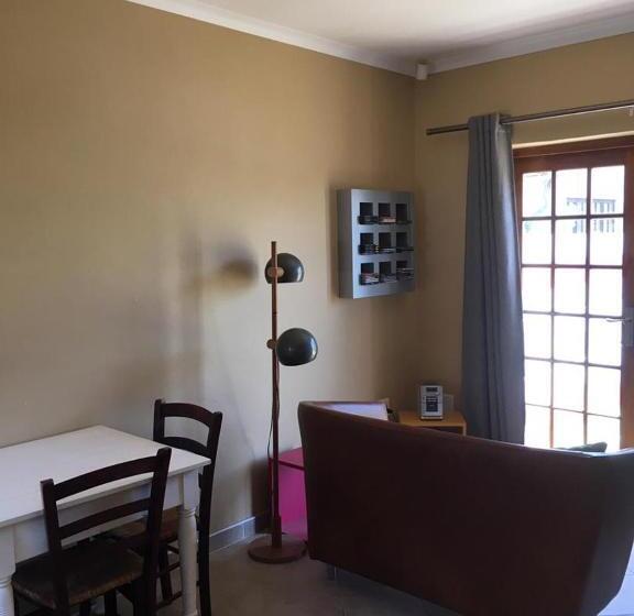 تختخواب و صبحانه Hartzflat