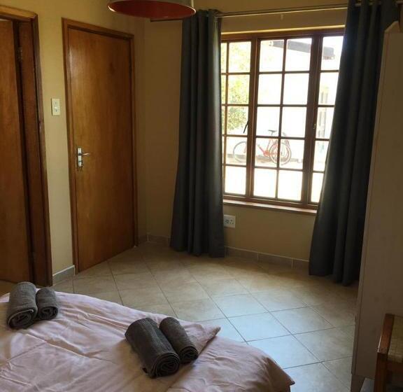 تختخواب و صبحانه Hartzflat