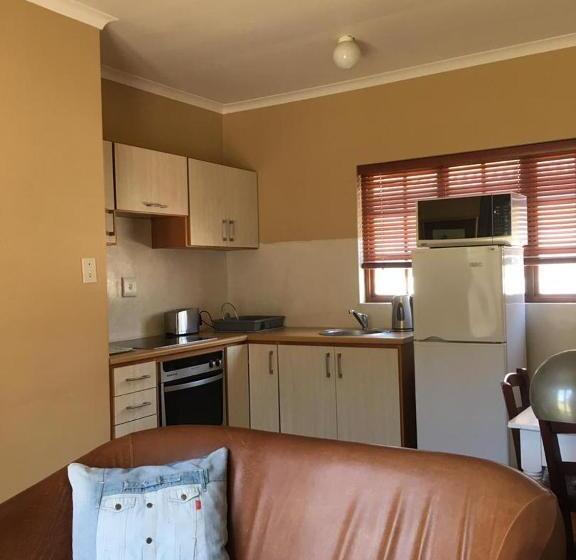 تختخواب و صبحانه Hartzflat