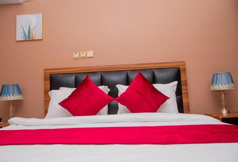 Daystar Luxury Homes And Suites Apartment