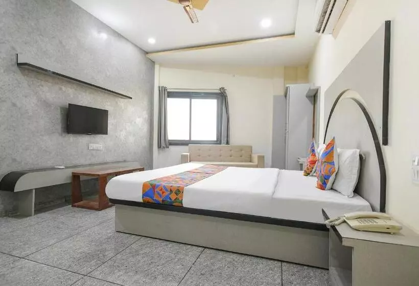 Fabhotel Shree Khatu Shyam Palace