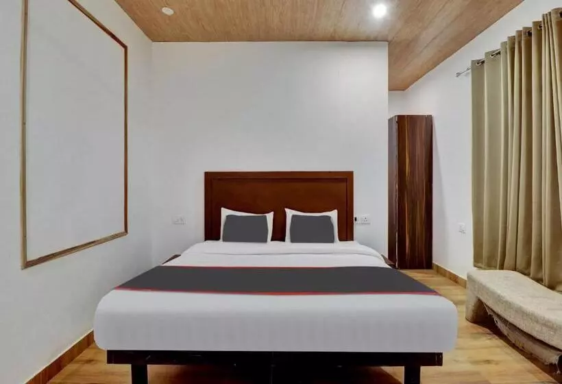 ホテル Collection O Shiv Sutra Resorts, Mussoorie