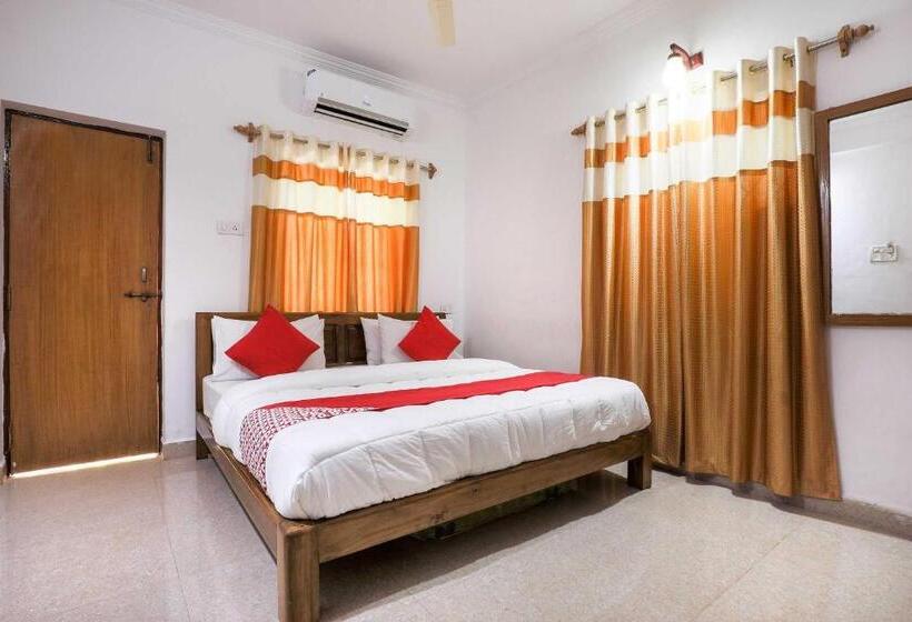 호텔 Oyo Ahoka Palace