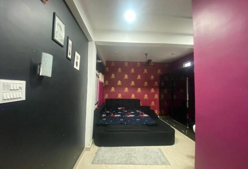 בית מלון כפרי Oyo Patel