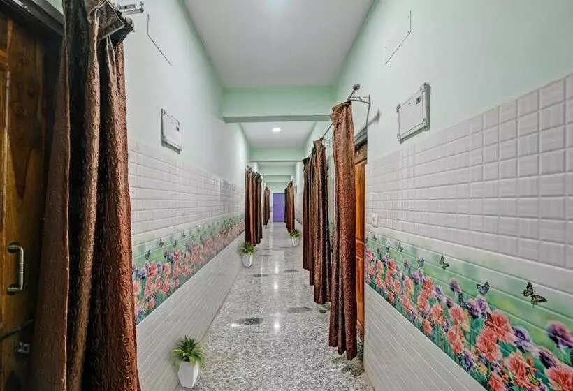 Hotelli Spot On Gate Way Guest House