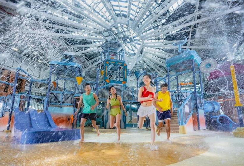 בית מלון כפרי Studio City Epic Tower