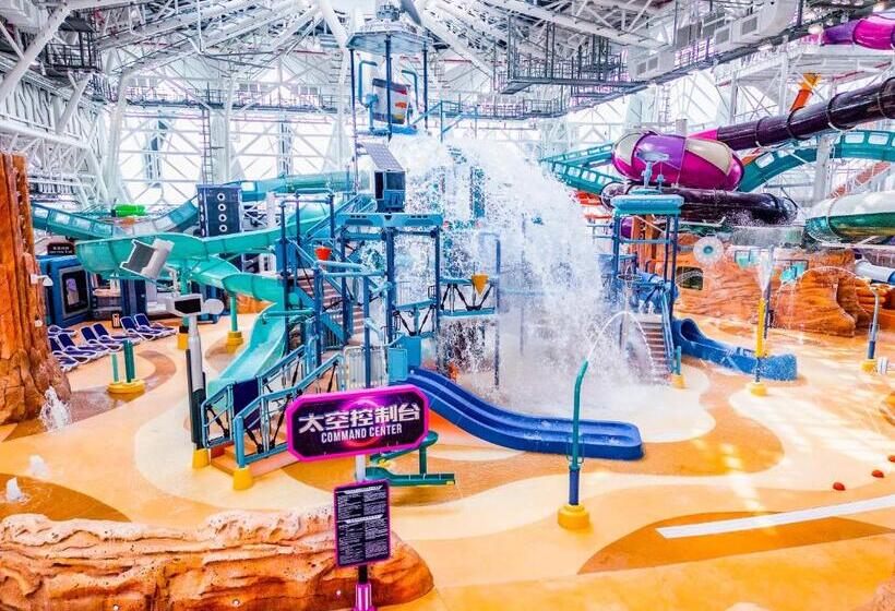 בית מלון כפרי Studio City Epic Tower