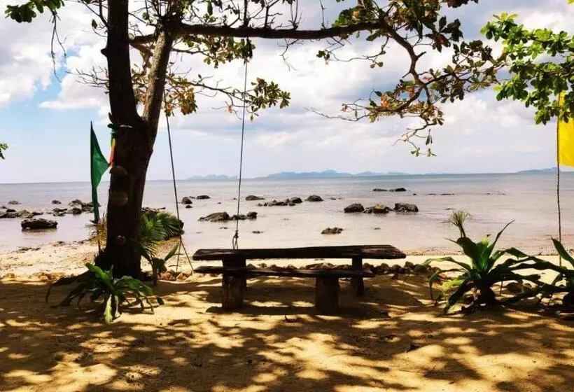 Hotelli Sunset Beach Bungalow Koh Pu