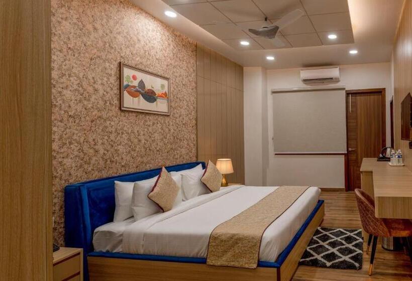 בית מלון כפרי Tathastu