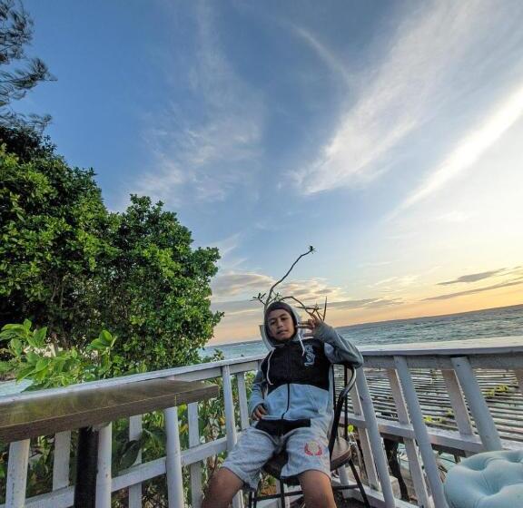 Nua Indah Hotel & Resto Wakatobi