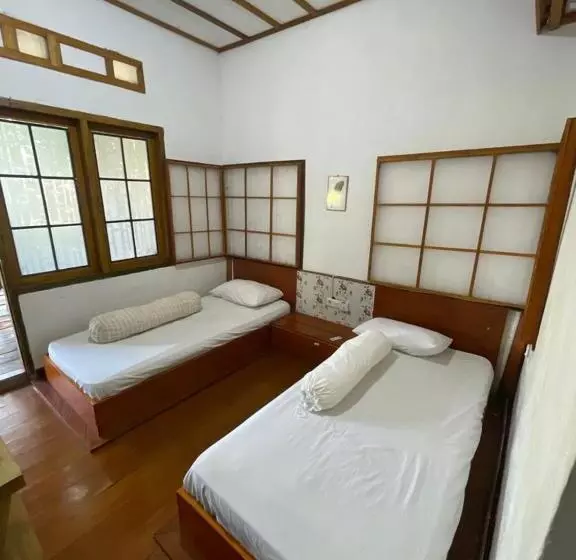 Nua Indah Hotel & Resto Wakatobi