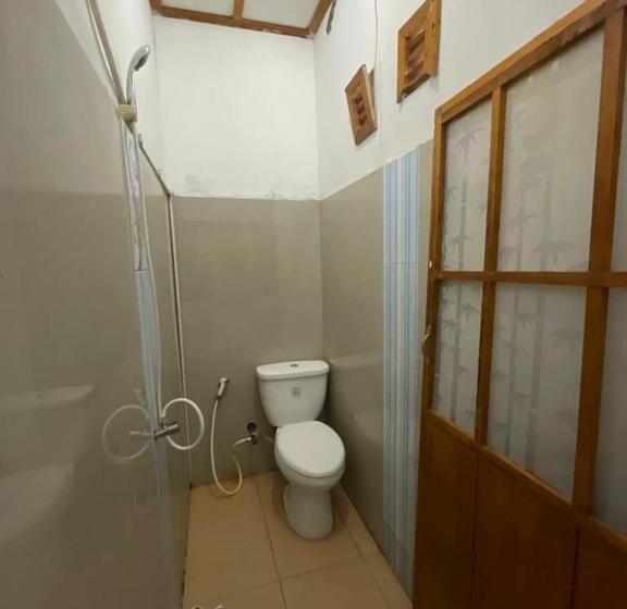 Nua Indah Hotel & Resto Wakatobi