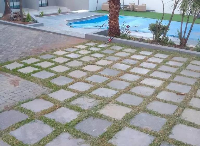 پانسیون Dulcomb Guesthouse