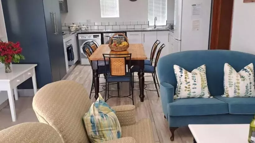 Majatalo Penny S Place On Greenway