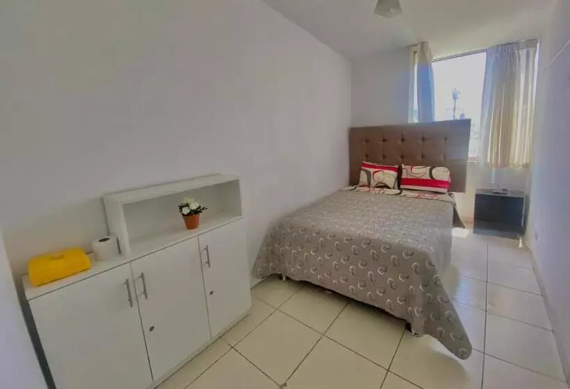 پانسیون Residencia Monterrico