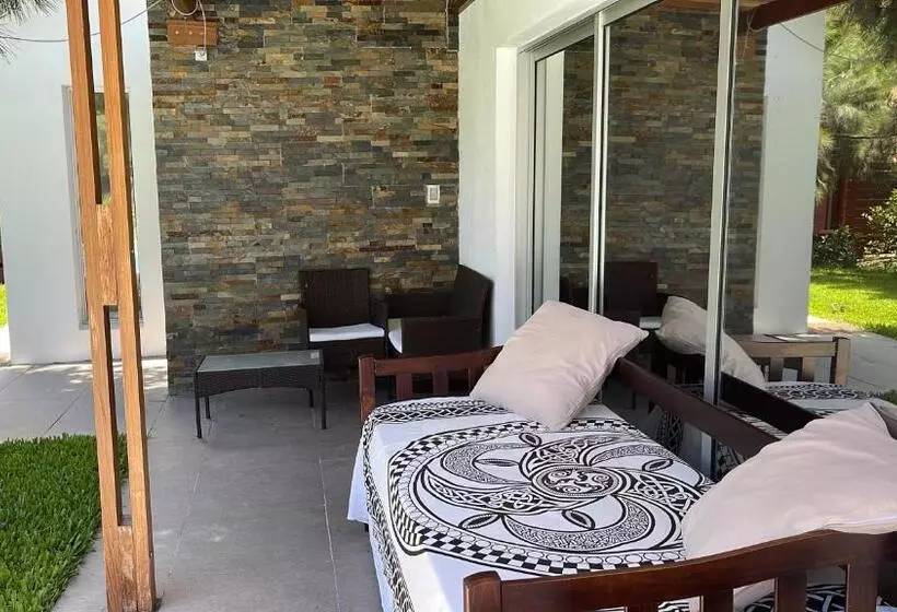 Majatalo Naturista Exclusivo Hombres