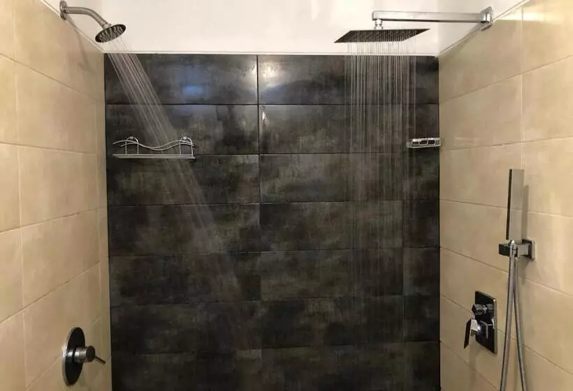 Majatalo Naturista Exclusivo Hombres