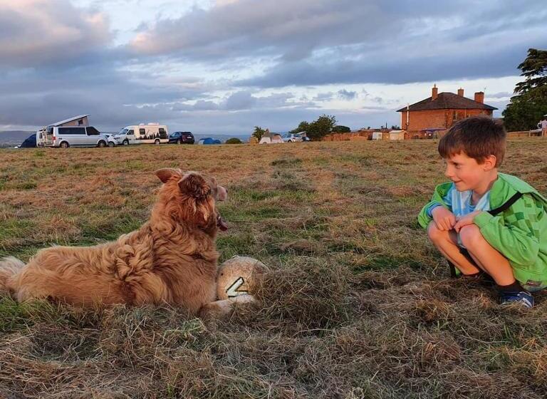 بنسيون Willow Hill Farm Club