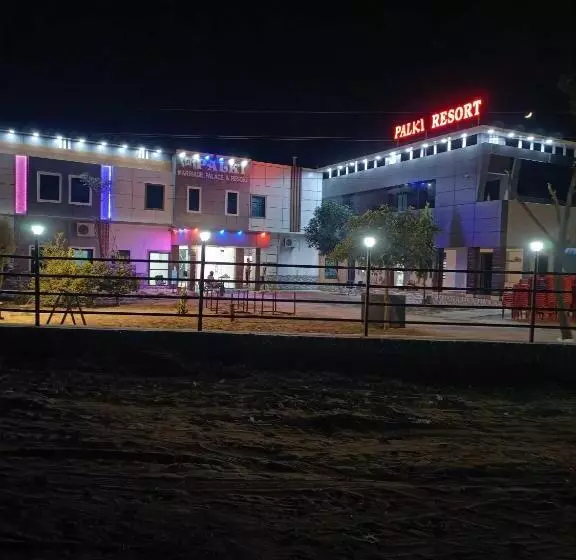 Pop 80511j Palki Hotel And Marriage Palace