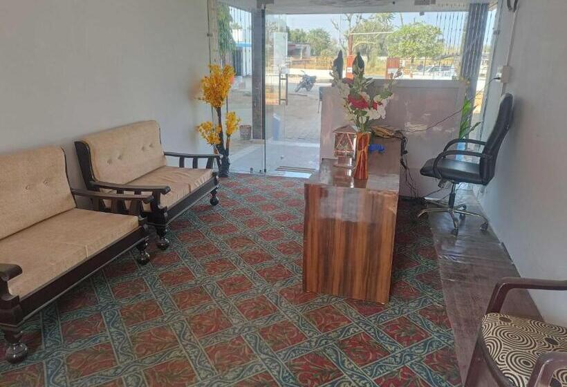 Pop 80511j Palki Hotel And Marriage Palace