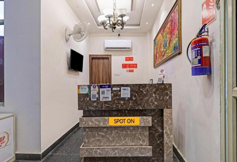 Spot On 81139 Hotel Pearl Inn