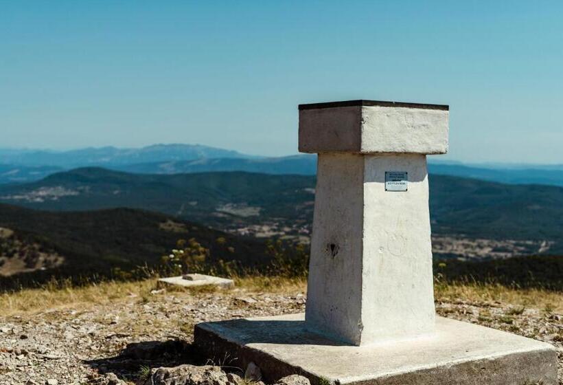 ユースホステル Tumova Koča Na Slavniku