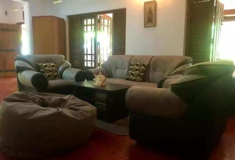 ベッドアンドブレックファースト Beach House Madiha