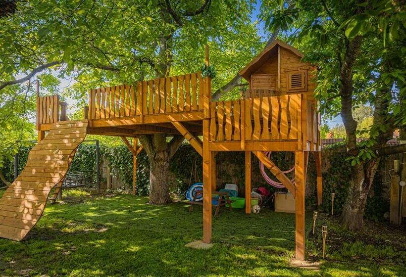 민박 Butik Design Nádas