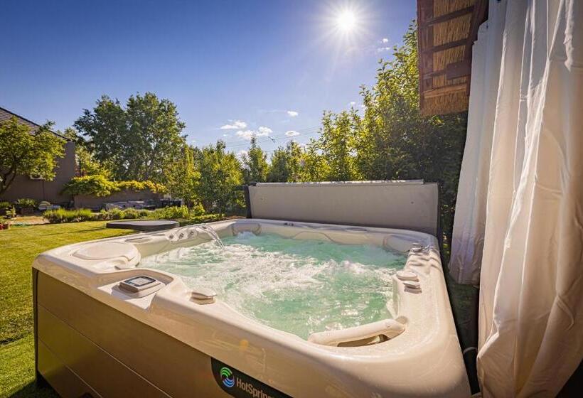 민박 Butik Design Nádas